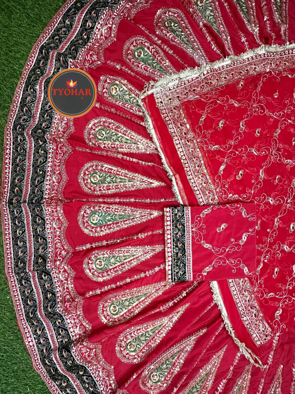 Royal Designer Rajputi Poshak with 4 MTR Full Gher Lehenga