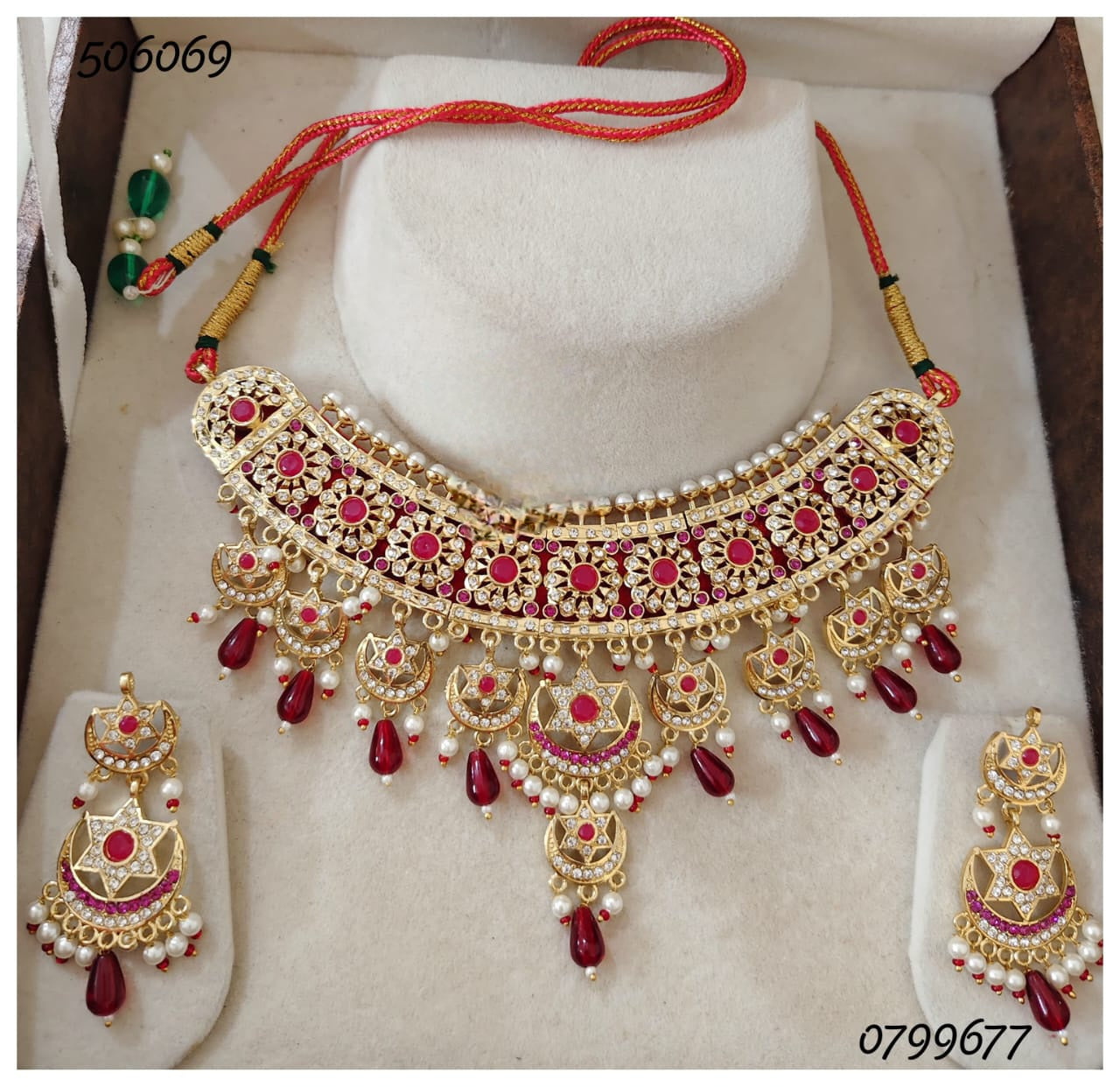 Traditional chattai ranihaar set