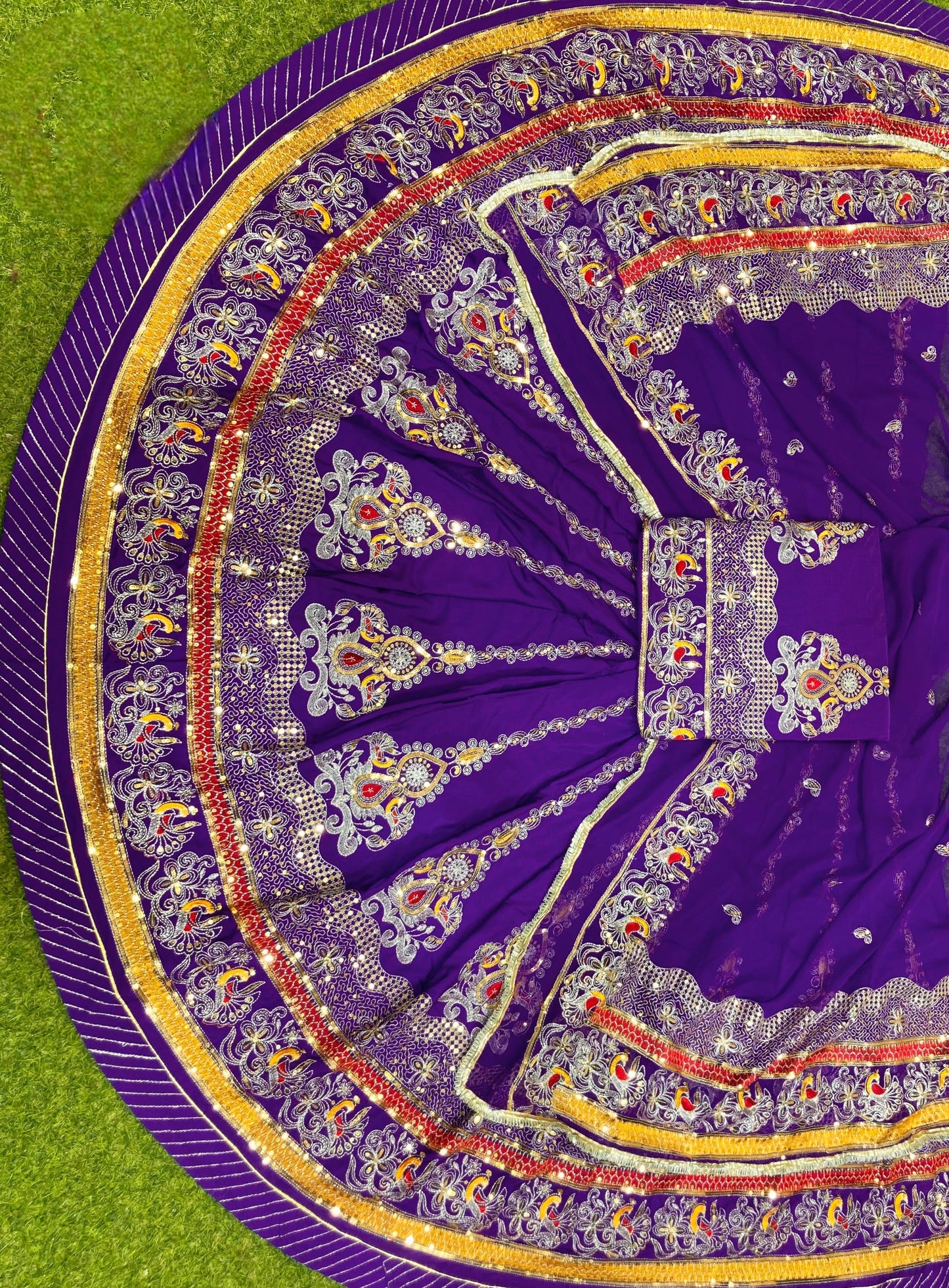 Vintage Barik Zari 4 MTR Gher Rajasthani Poshak – Heavy Crepe Silk Designer Lehenga