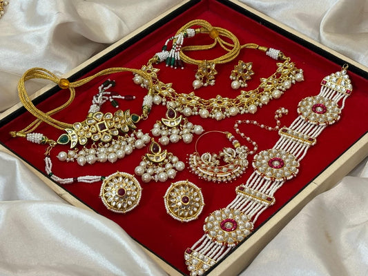 Elegant Meenakari chokor Earrings with combo set