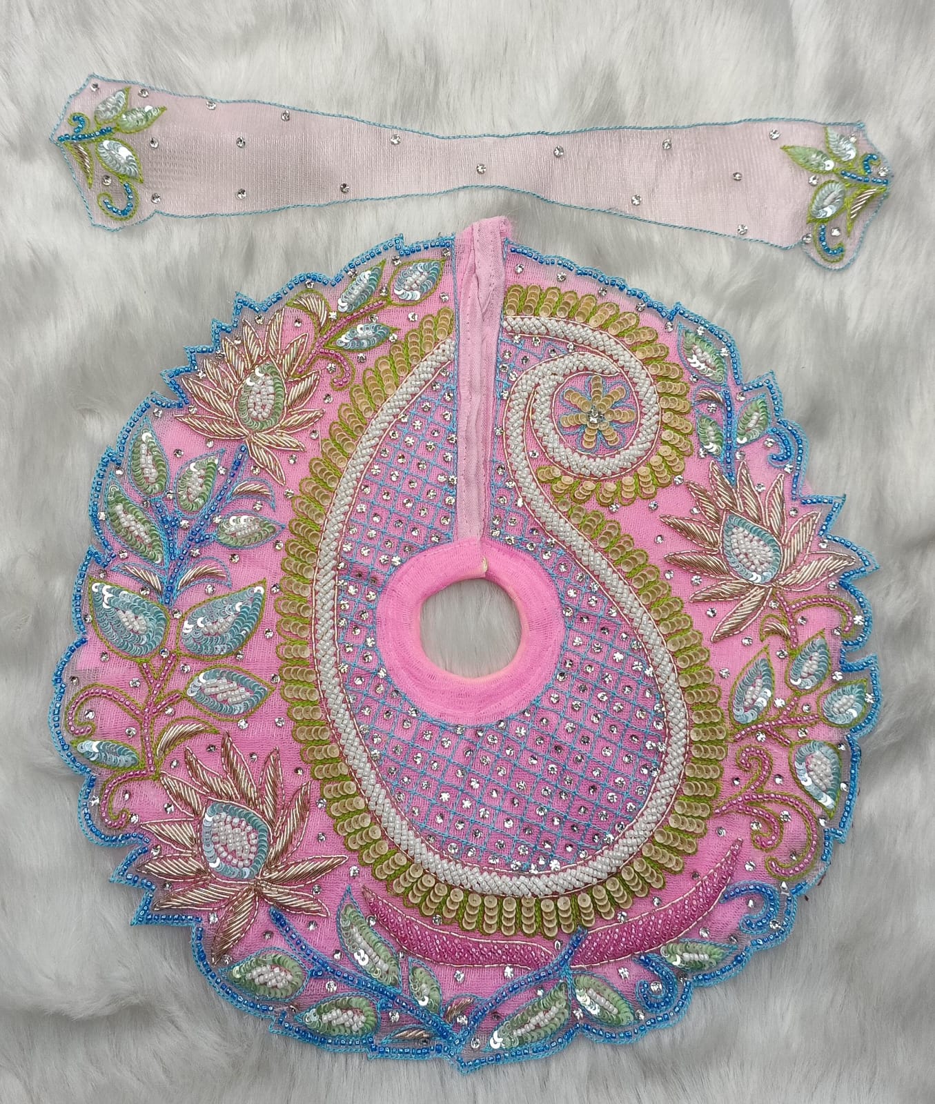 Cheed gulen work beautiful boutique Ladoo gopalji poshak 6*inch