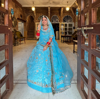 Bridal Zardozi Kundan Rajputi Poshak – Pure Hamrahi Odhni with Hand Dabka & Aari Work