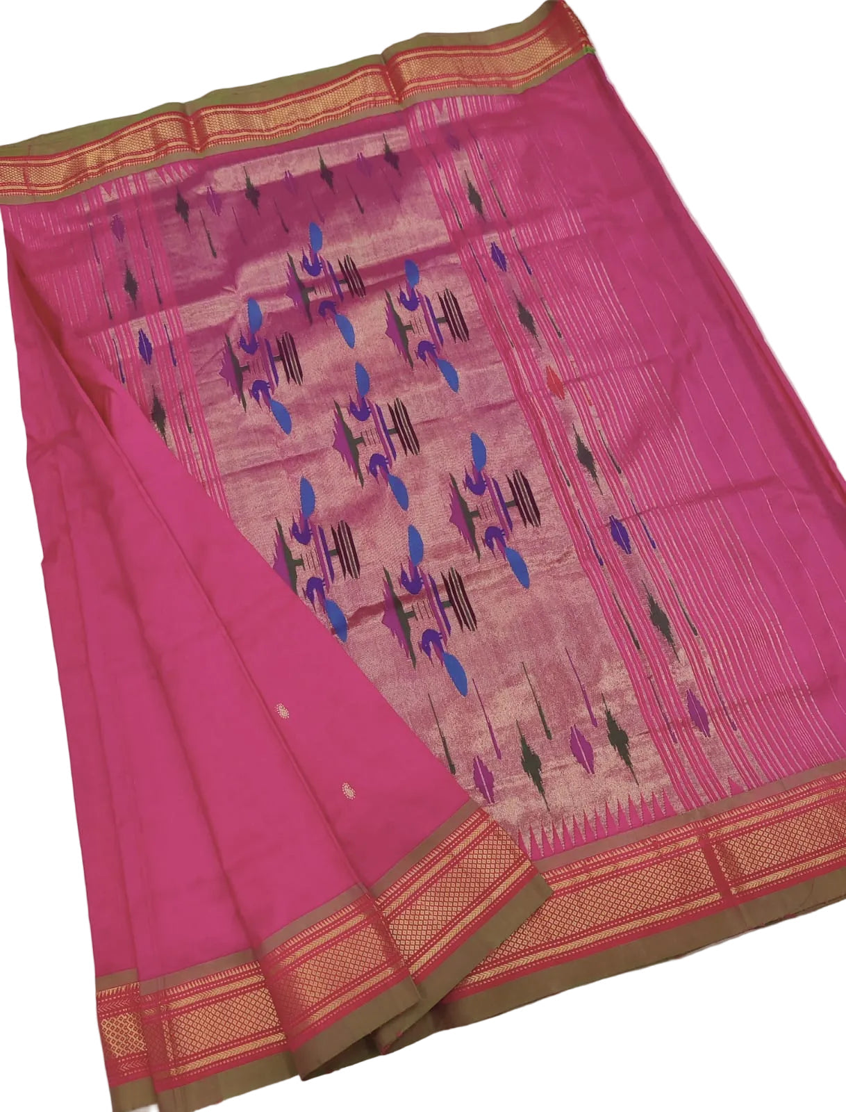Traditional Yeola Paithani Saree – Pure Silk Handloom with Shoulder Butti & Silk Mark