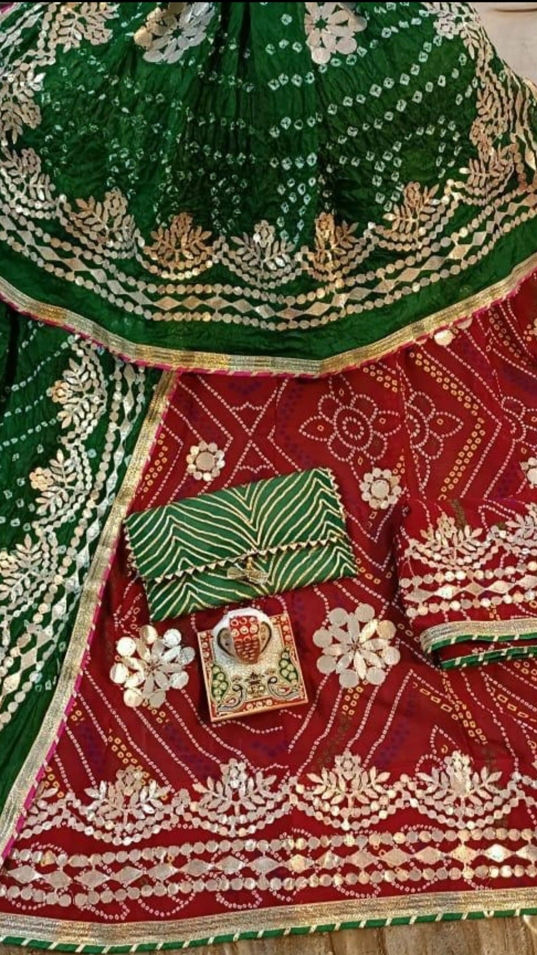 Chunari Print Lehenga Set with Dupatta & Free Purse – Moss Fabric Bandhej Lehenga with Gotta Patti Work