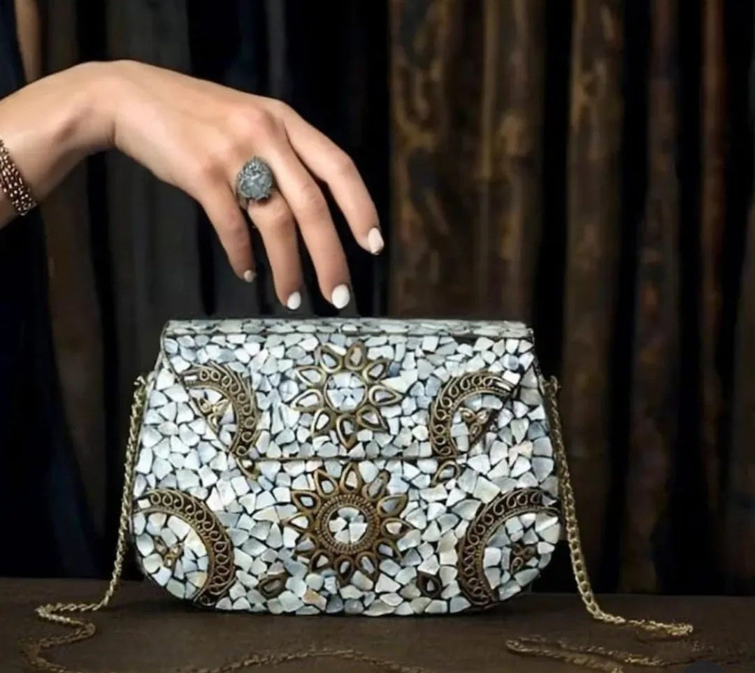 Metal Clutch for Royal Look