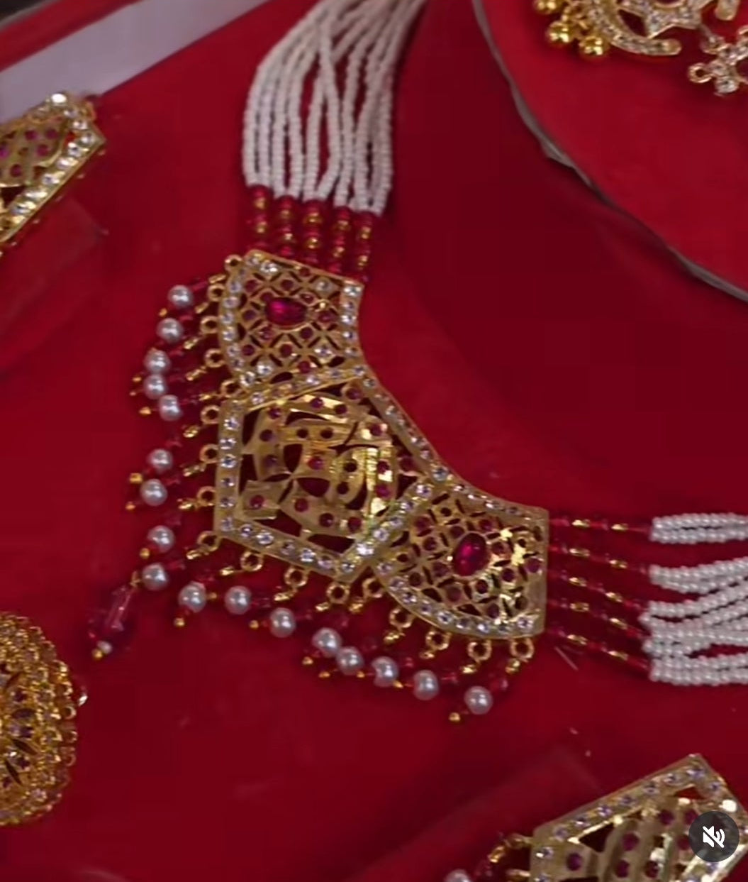 Jadau Jewellery Combo Set with Micro Polish – Royal Bridal Necklace Set for Wedding & Festive Wear (Code: AK)