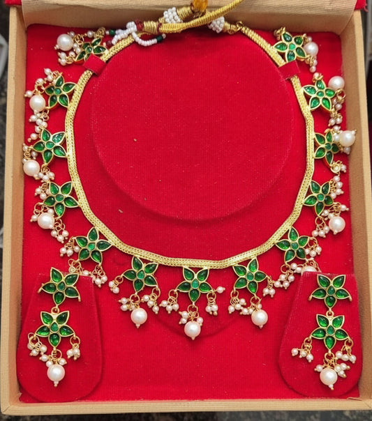 Floral design beautiful jewelry set