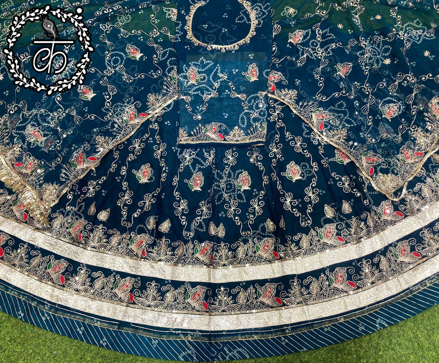 Designer Boutique Chunnari Heavy Poshak – Copper Sequence, Zari Work & Heavy Odhani