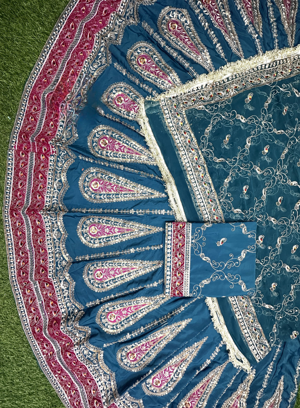 Royal Designer Rajputi Poshak with 4 MTR Full Gher Lehenga