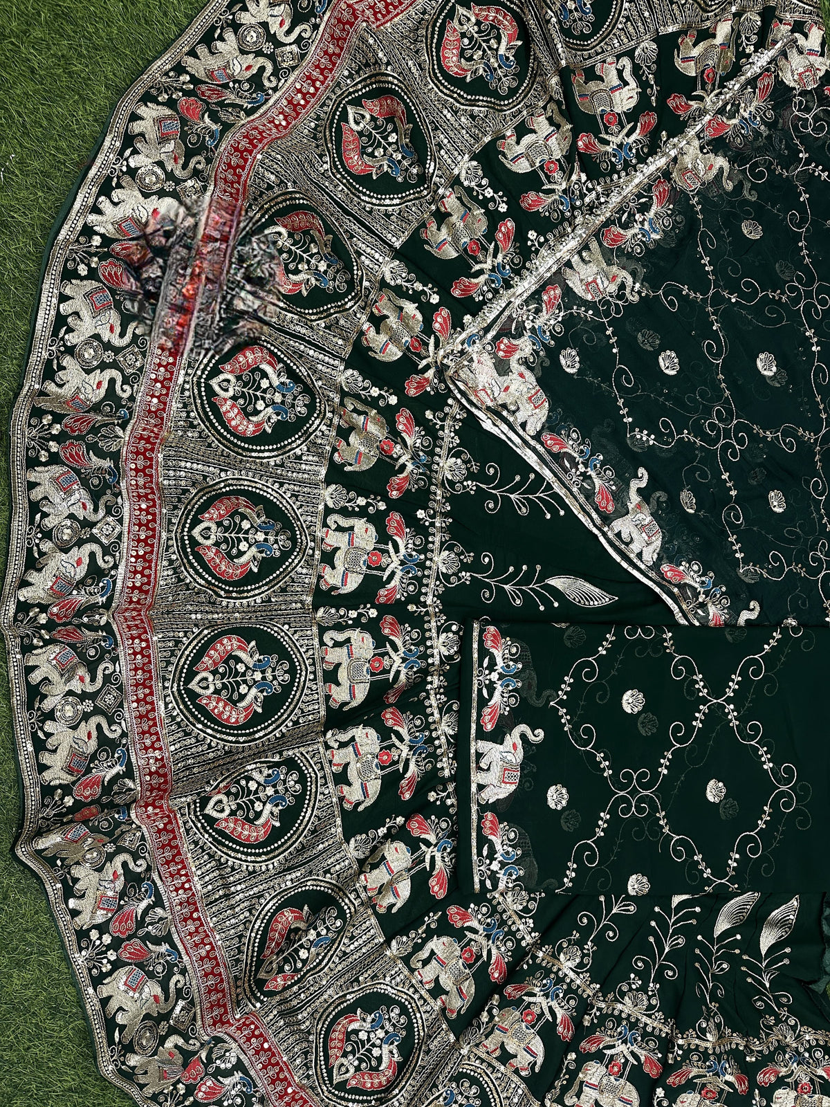 Boutique Designer 4 Meter Ghera Royal Poshak – A Timeless Blend of Tradition and Elegance/ CODE:SHR