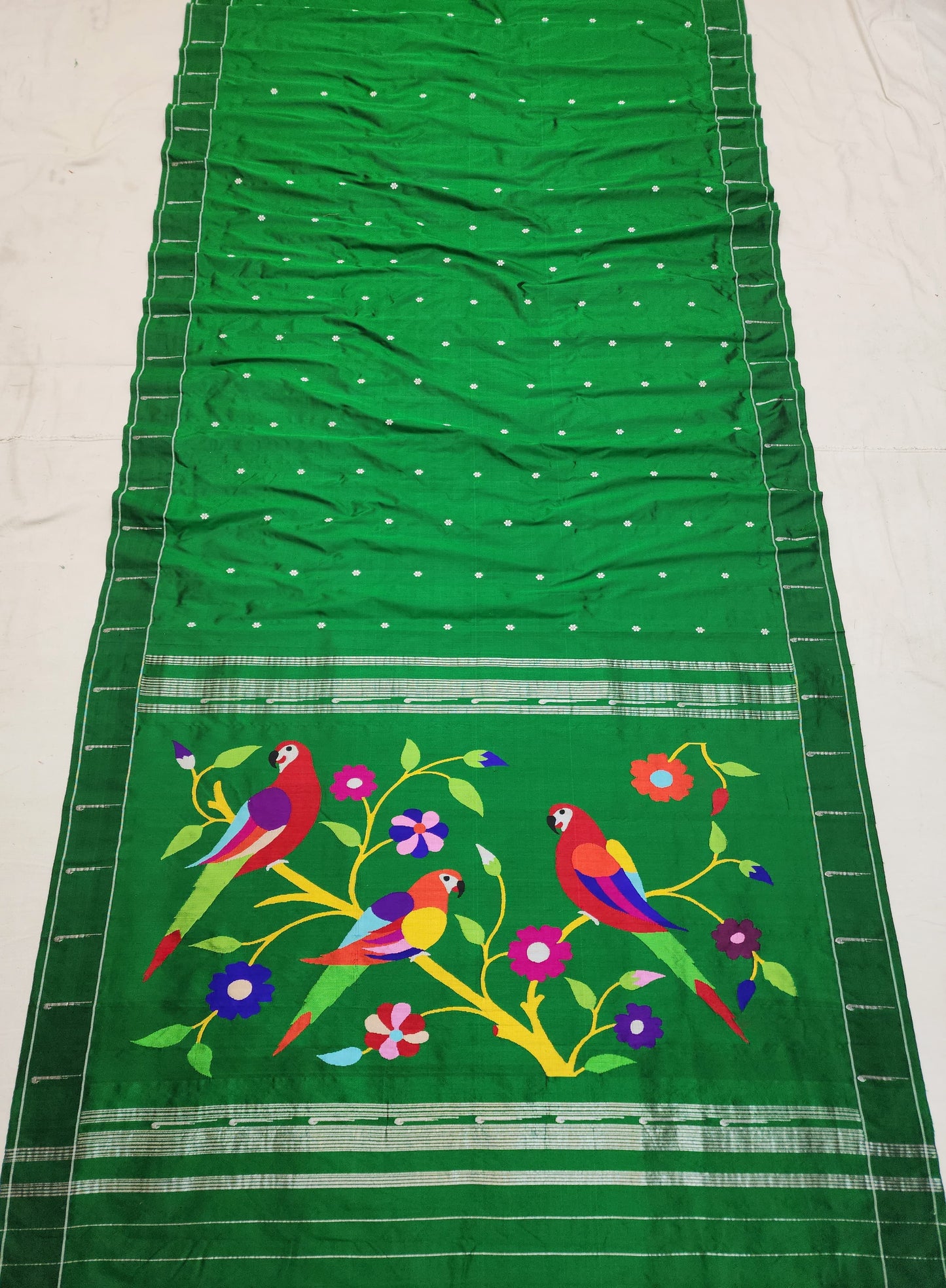 Self Border Munia Paithani Handloom Saree – Elegant Green Weave Silk Mark Certified