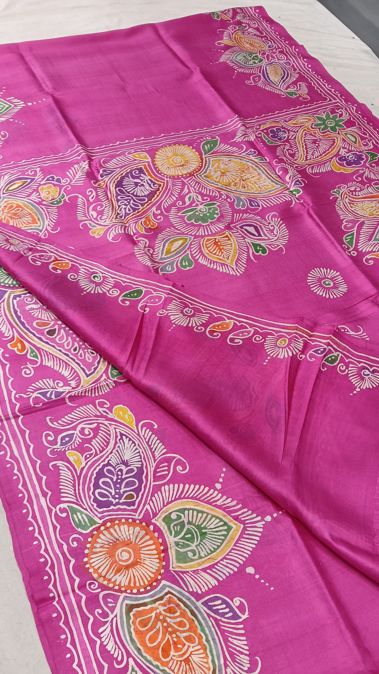 Beautiful Batik Hand-Painted Pure Silk Saree – Silk Mark Certified