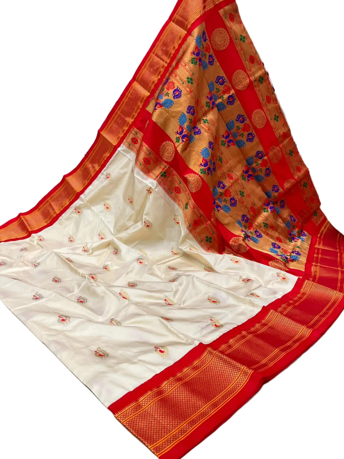 Exquisite Paithani Handwoven Pure Silk Saree – Certified Authentic Silk