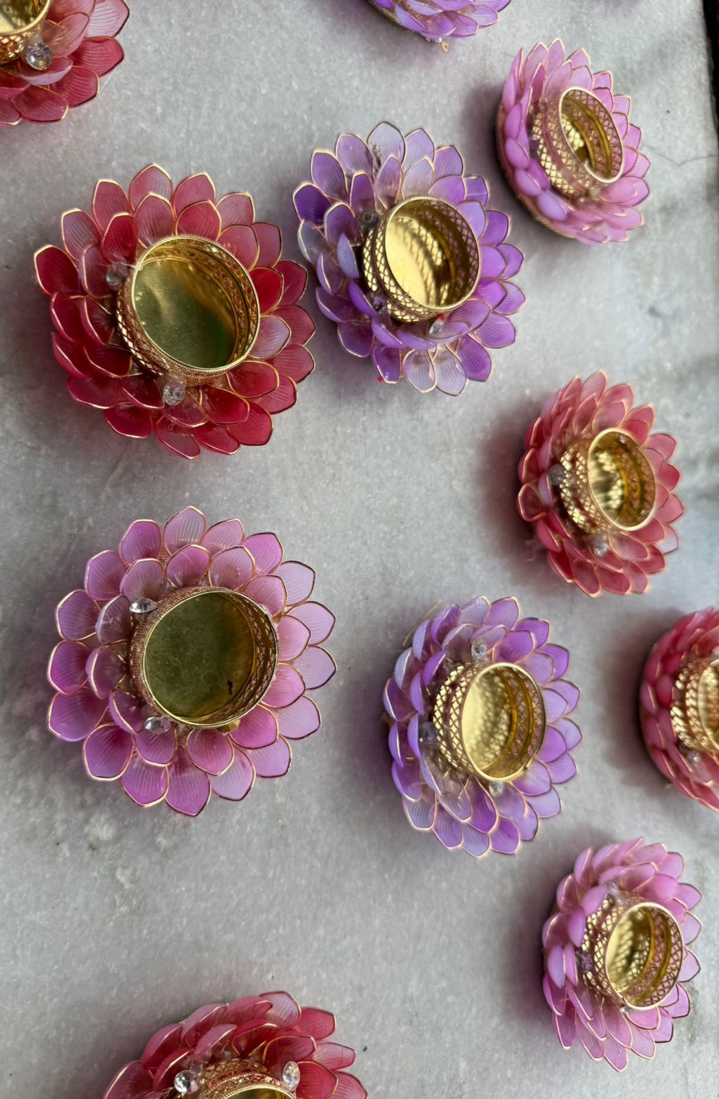 Floral design beautiful tealight pack of 4