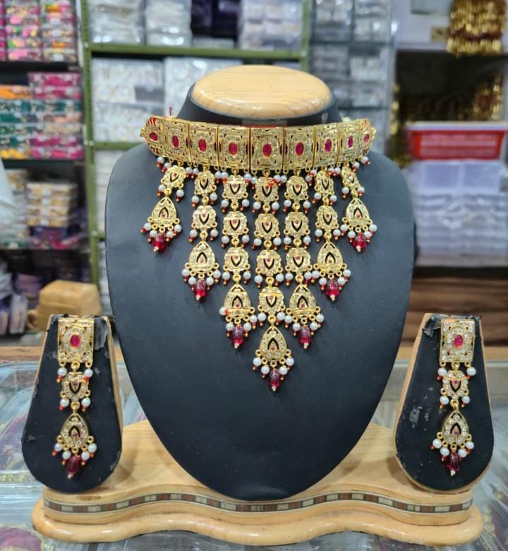 Traditional poshak heavy designer jewelry set