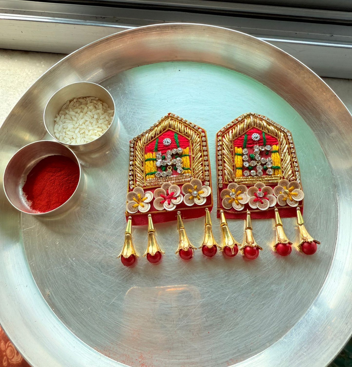 Zardosi Swastik Suun Pair | Traditional Embroidered Auspicious Decorative Set