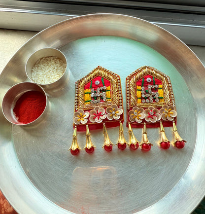 Zardosi Swastik Suun Pair | Traditional Embroidered Auspicious Decorative Set