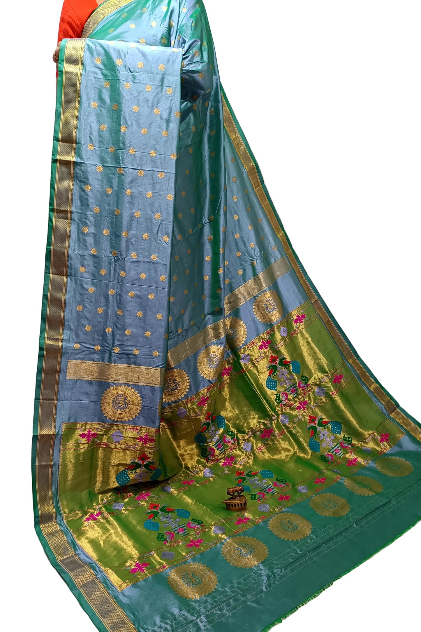 Maharani Kalanjali Handwoven Pure Silk Paithani Saree – All Over Butta with Royal Pallu