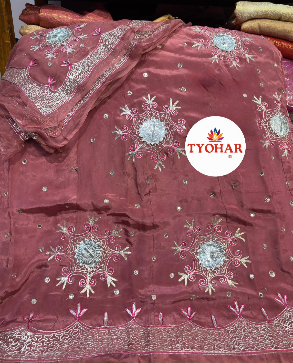 Rajputi Boutique Poshak – Heavy Natural Odhna with Zari, Taara & Resham Silver zari Handwork 12 kali poshak