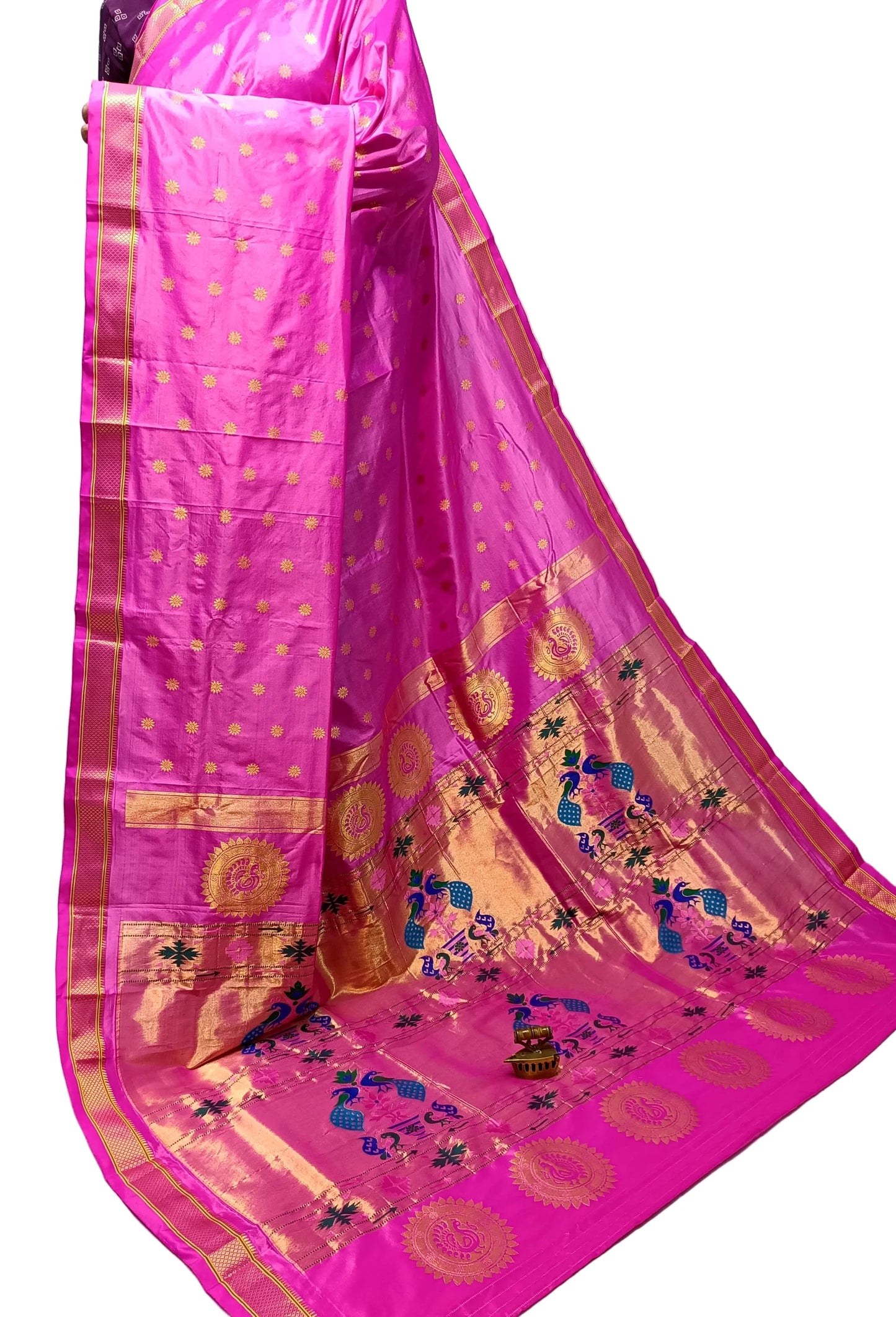 Maharani Kalanjali Handwoven Pure Silk Paithani Saree – All Over Butta with Royal Pallu