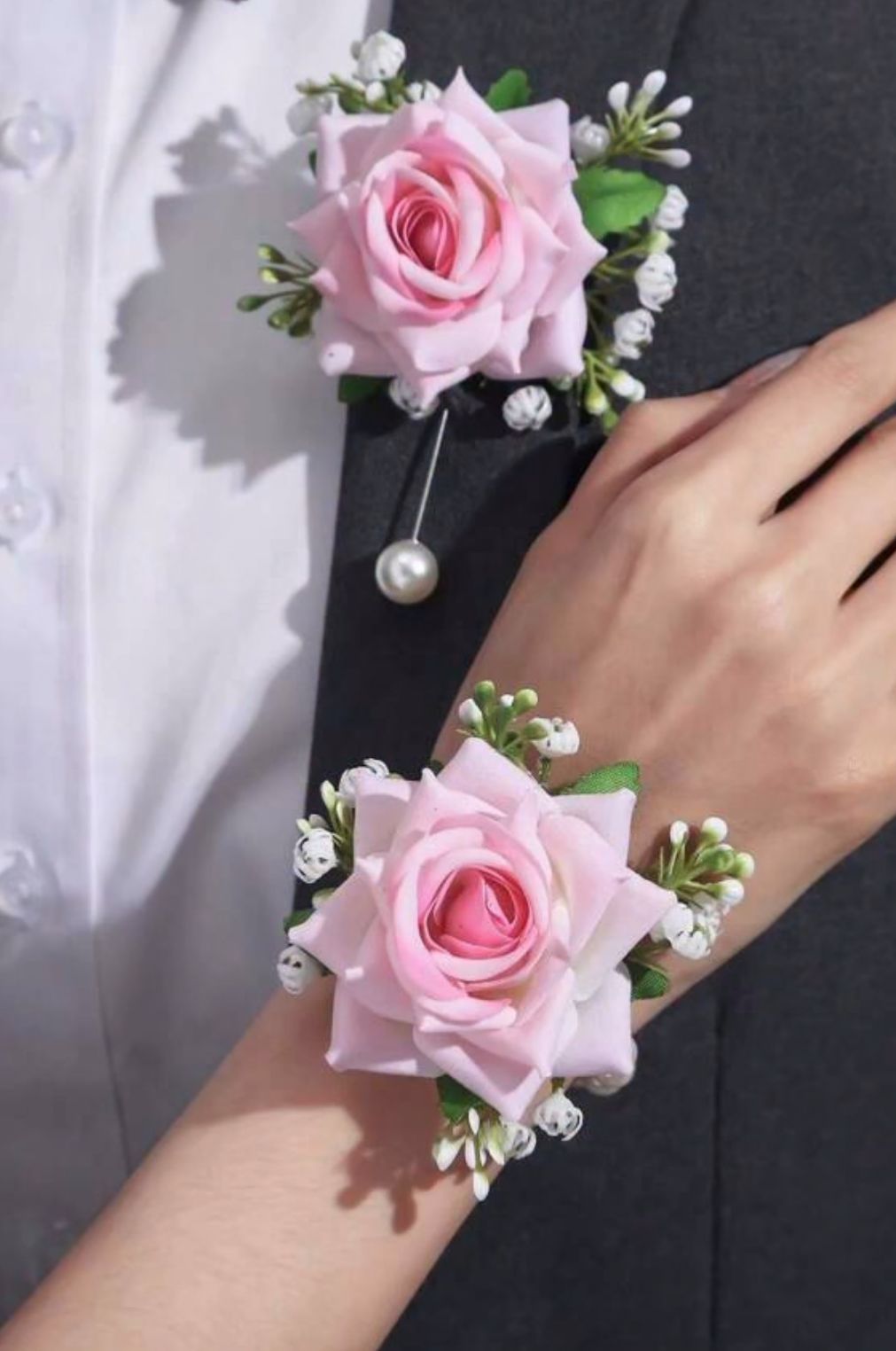 Beautiful handcrafted brooch plus hathphool set  pack of 25