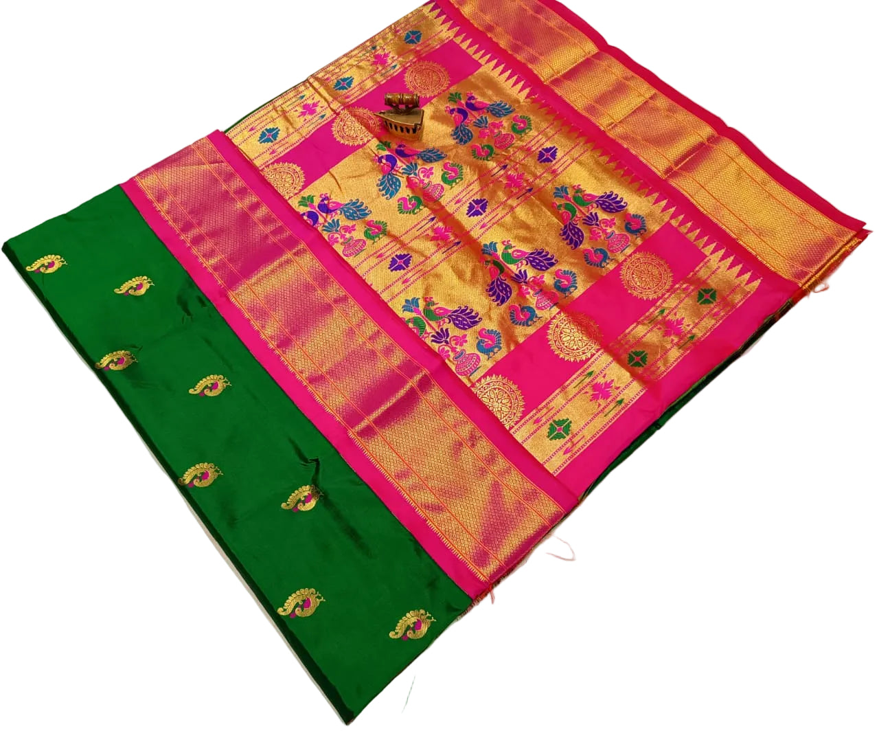 Exquisite Paithani Handwoven Pure Silk Saree – Certified Authentic Silk