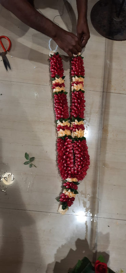 Fresh Flower Garland – 5.5 ft Handcrafted Floral Mala