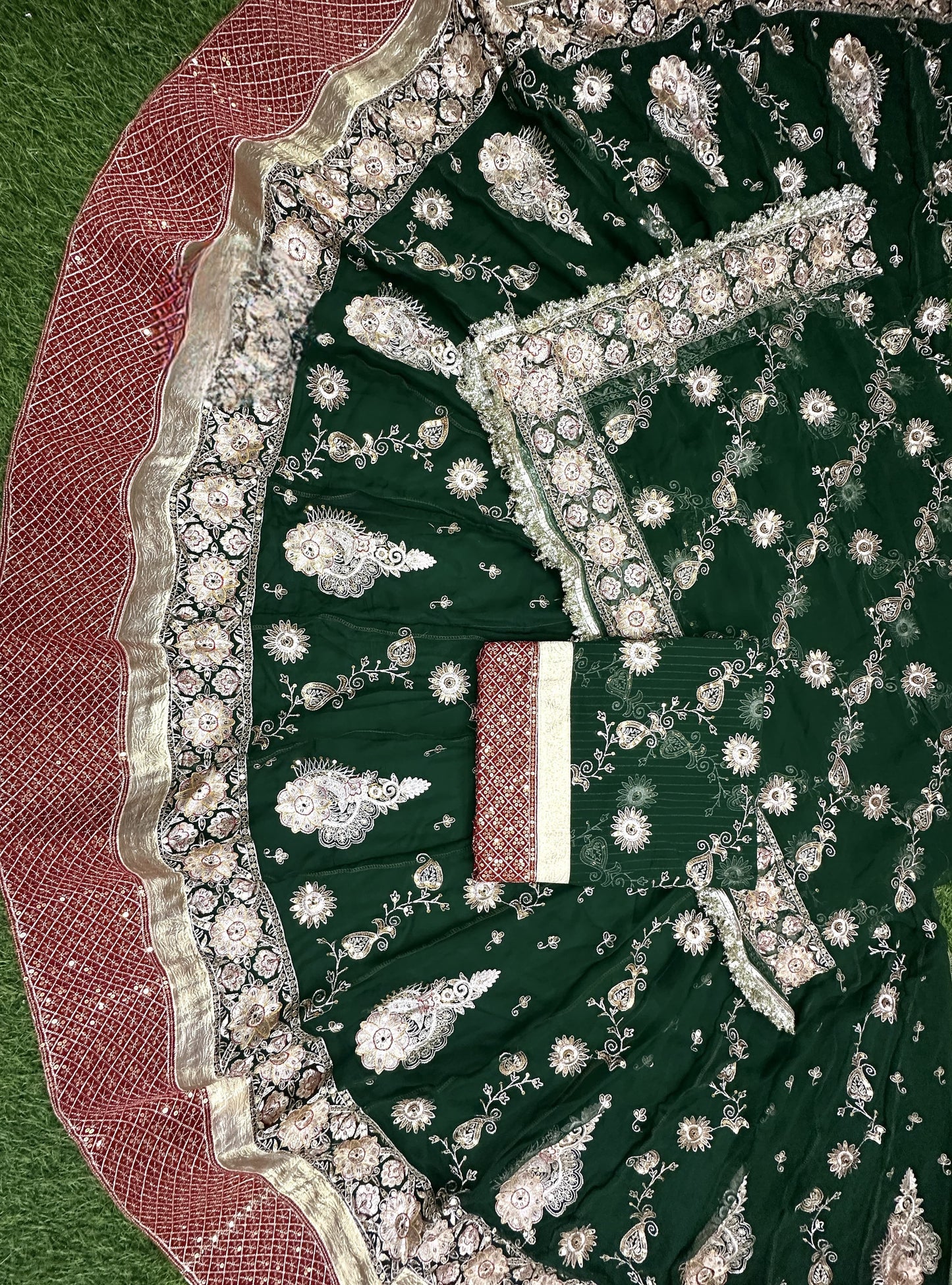 Designer 4.5 MTR Gher Rajwadi Lehenga Poshak – Velvet Border & Vintage Zari Work