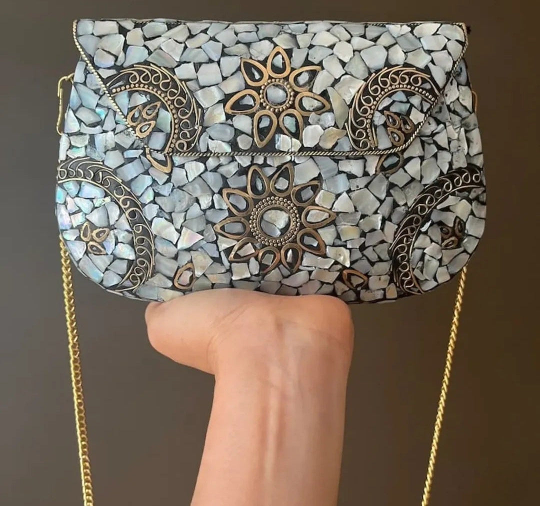 Metal Clutch for Royal Look