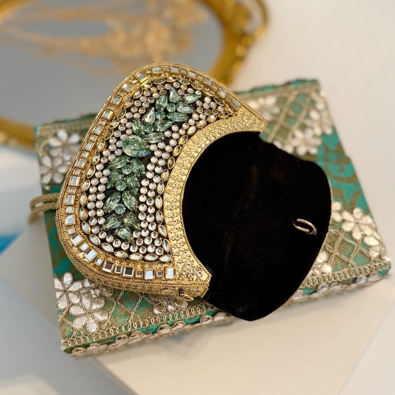 Royal Kundan festive clutch for Rajasthani and Rajputi outfits