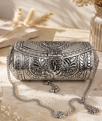 Royal Silver Antique Clutch Bag – Handcrafted Designer Metal Purse